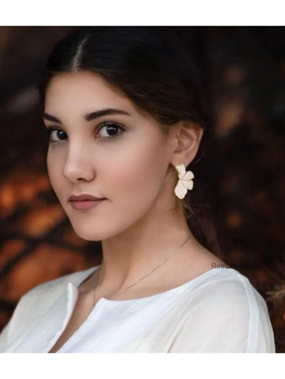 White Flower Dangle Earrings Chunky Gold Statement Vintage Drop Jewelry